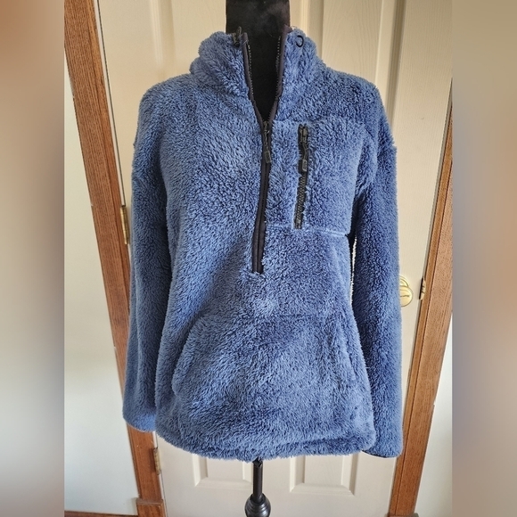 Victoria's Secret Blue Sherpa pullover size S. - Picture 1 of 5